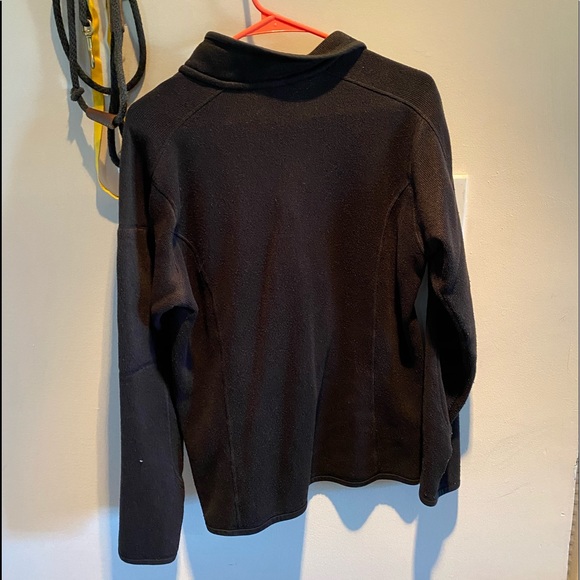 Women’s Patagonia Quarter Zip - Picture 8 of 8